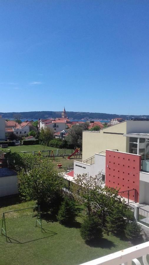Apartman Jezidzic Kaštela Exterior foto