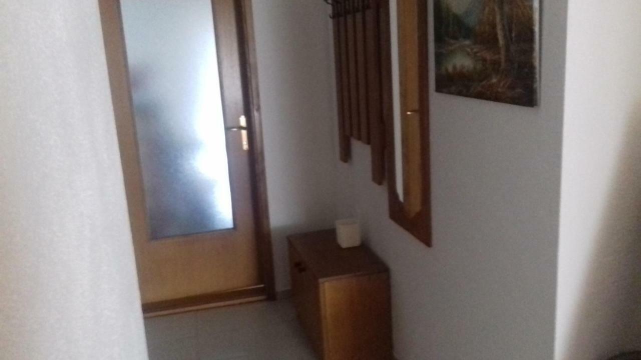 Apartman Jezidzic Kaštela Exterior foto
